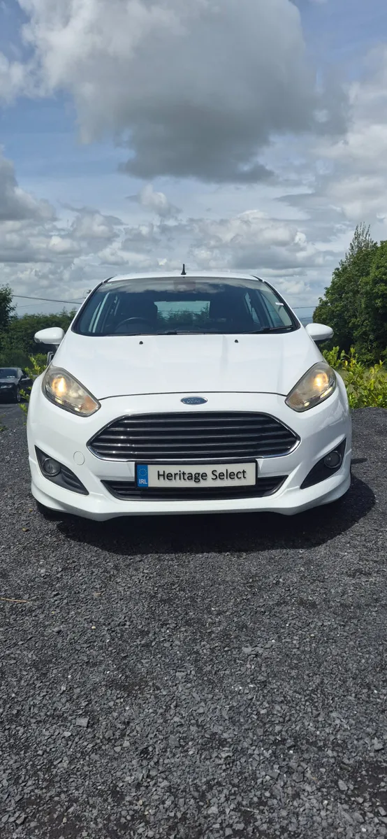 FORD FEISTA 1.0L AUTOMATIC 2014 - Image 2