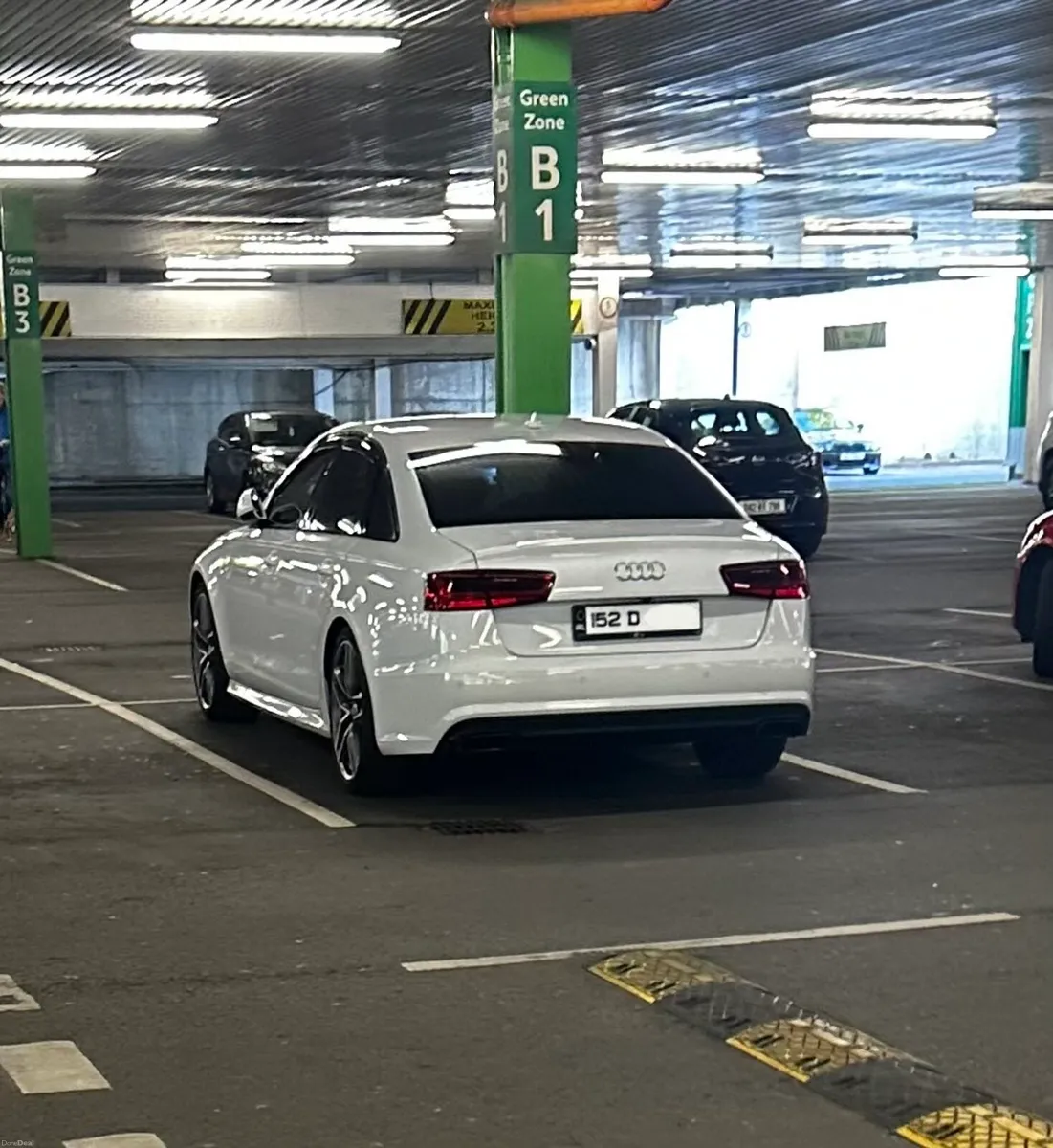 (152) 2.0 TDI S-Line Black Edition Ultra 190BHP - Image 5