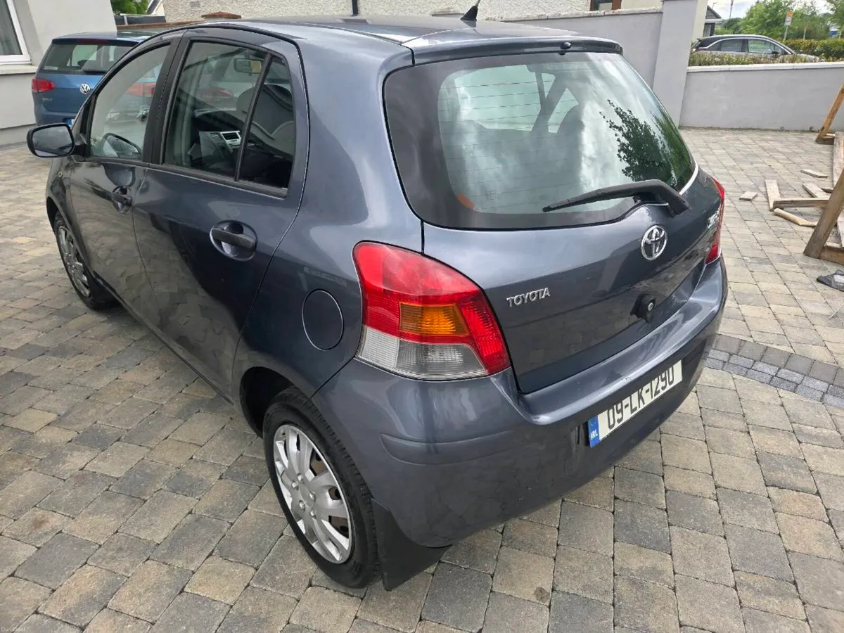2009 Toyota yaris 1.0 petrol new nct and tax - Image 3