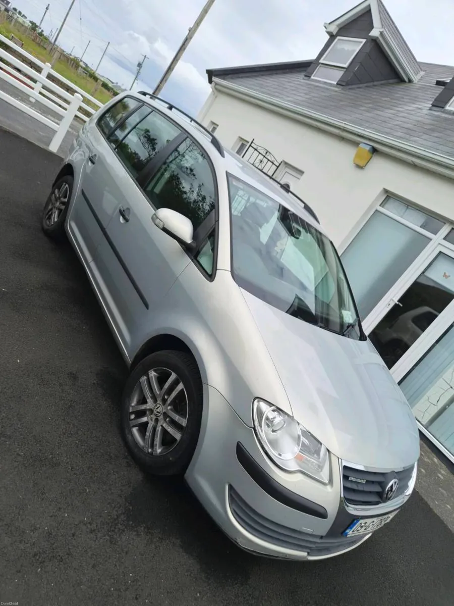 VW Touran - Image 1