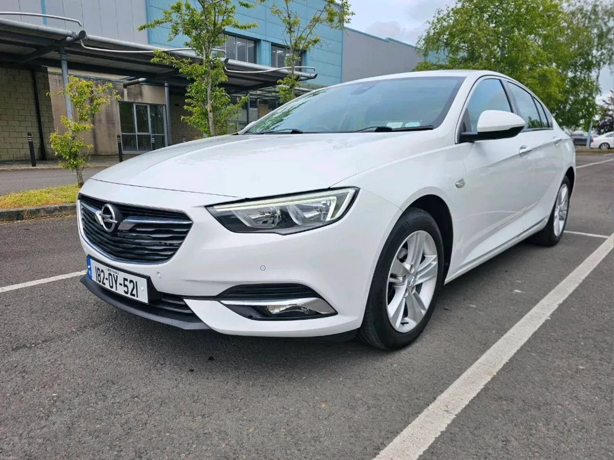 182 Opel Insignia  low mileage,  New NCT 04-28. - Image 1