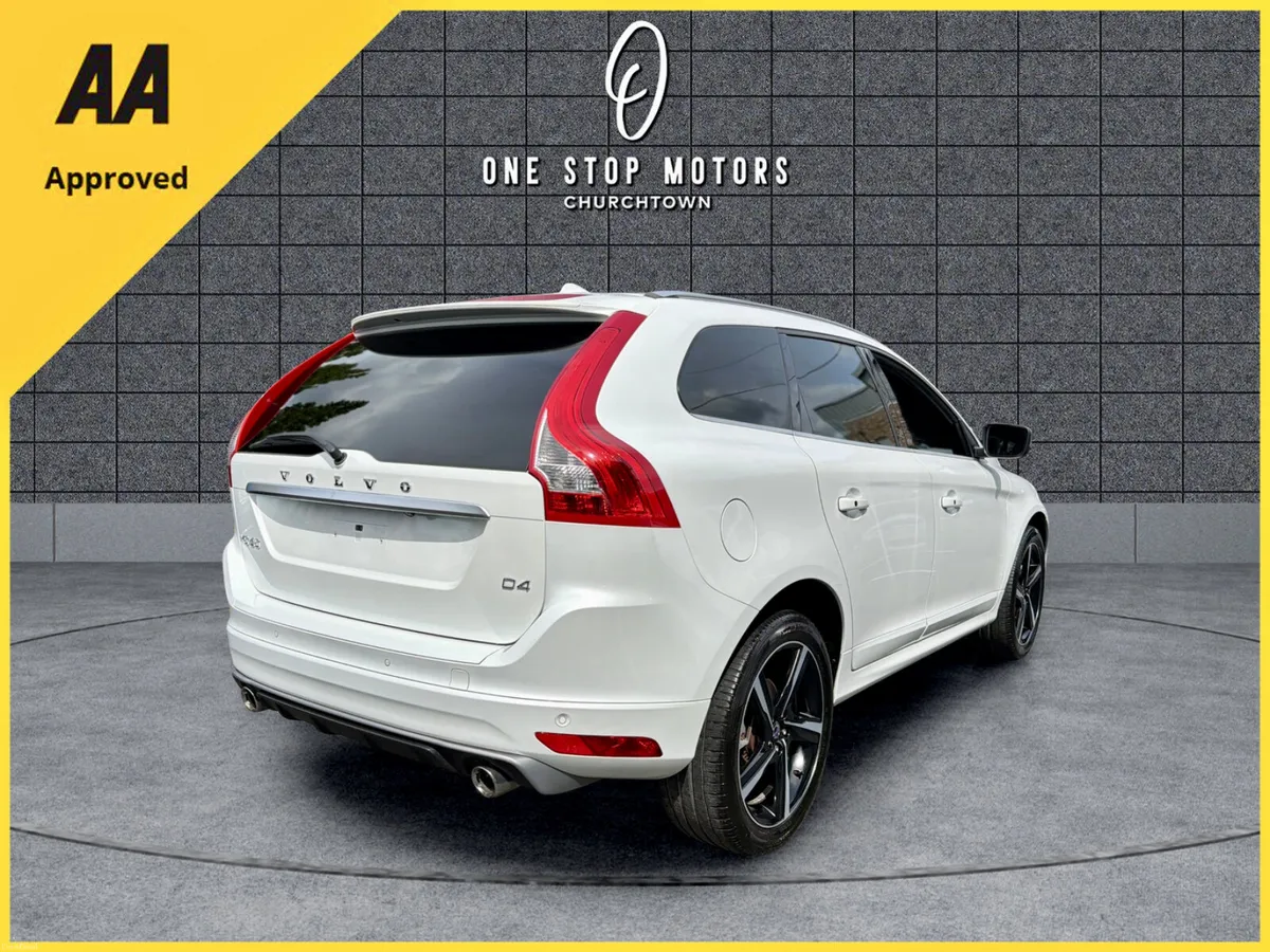 2016 Volvo XC60 D4 *R-DESIGN*2.0L DIESEL AUTOMATIC - Image 4