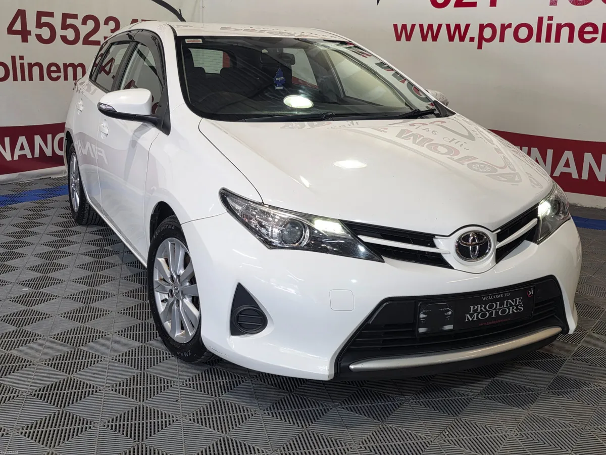 142 TOYOTA AURIS 1.4 D-4D DIESEL MANUAL - Image 3