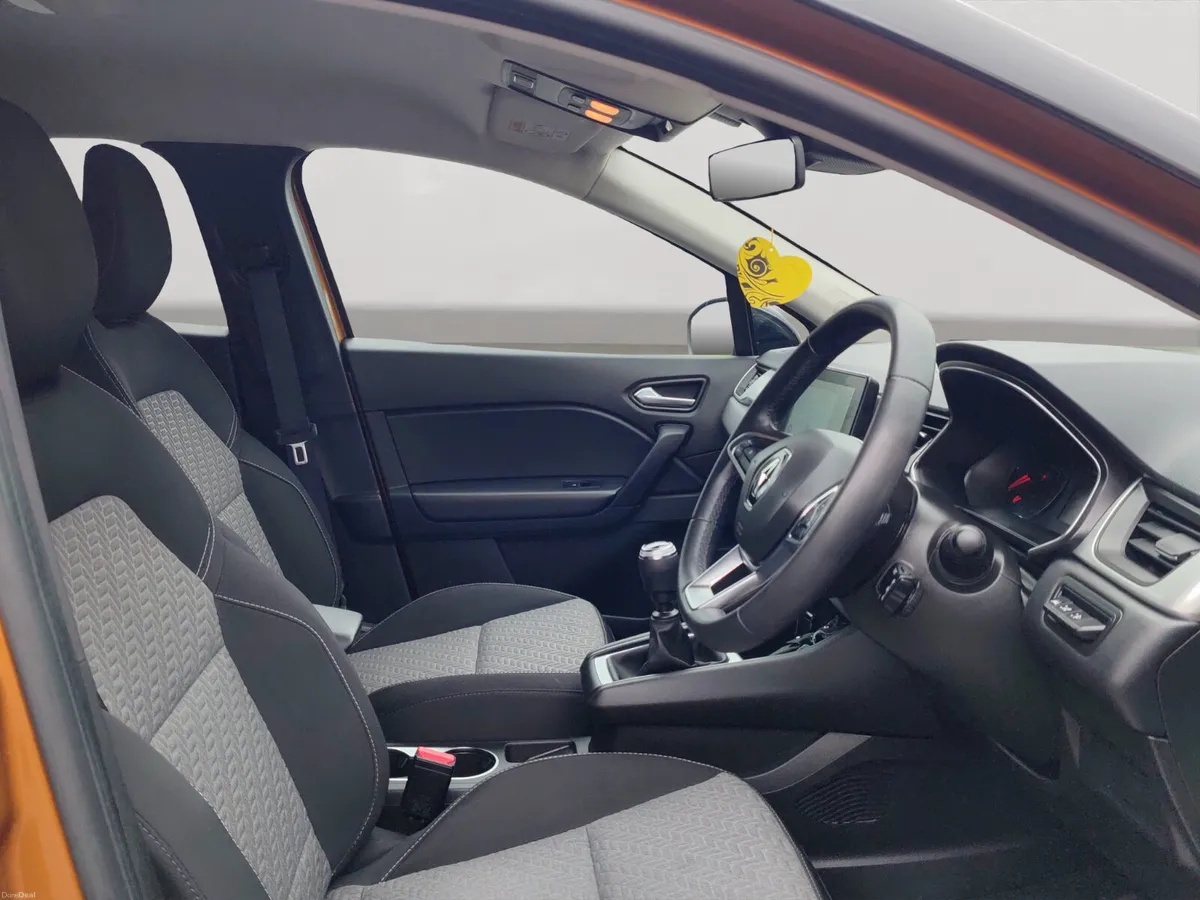 Renault Captur  Limited - Image 2