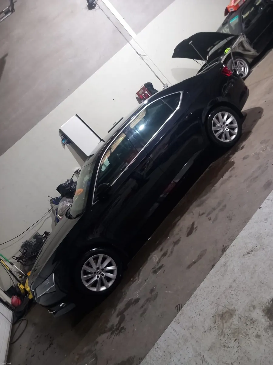 Car - Image 4