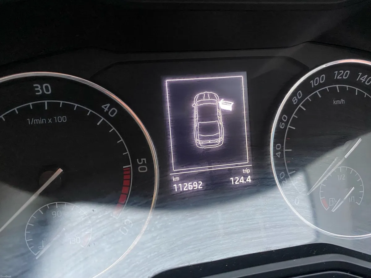 Car - Image 2