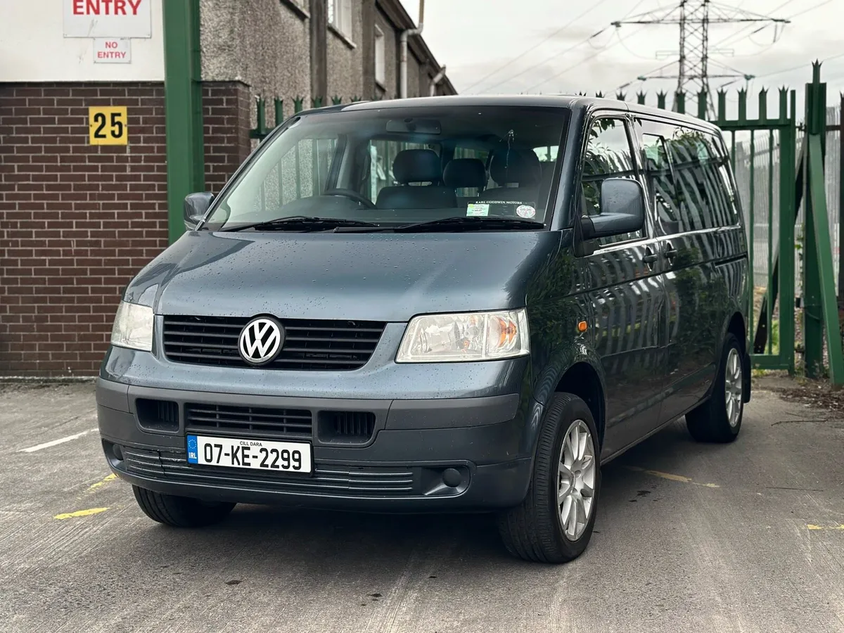 2007 Volkswagen Transporter Shuttle 9 Seater - Image 3