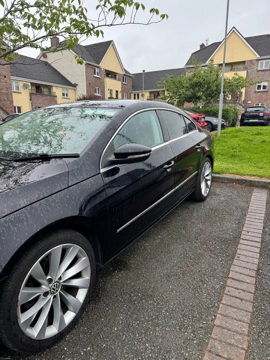 Volkswagen Passat CC - Image 2