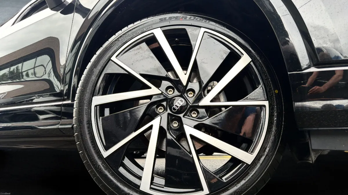 192 Audi Q2 1.0TFSI AUTO *S-LINE BLACK ED SPEC* - Image 6