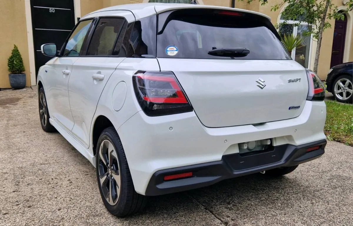 Suzuki Swift Hybrid 1.2 MZ High Specs 2024 11k KMS - Image 6