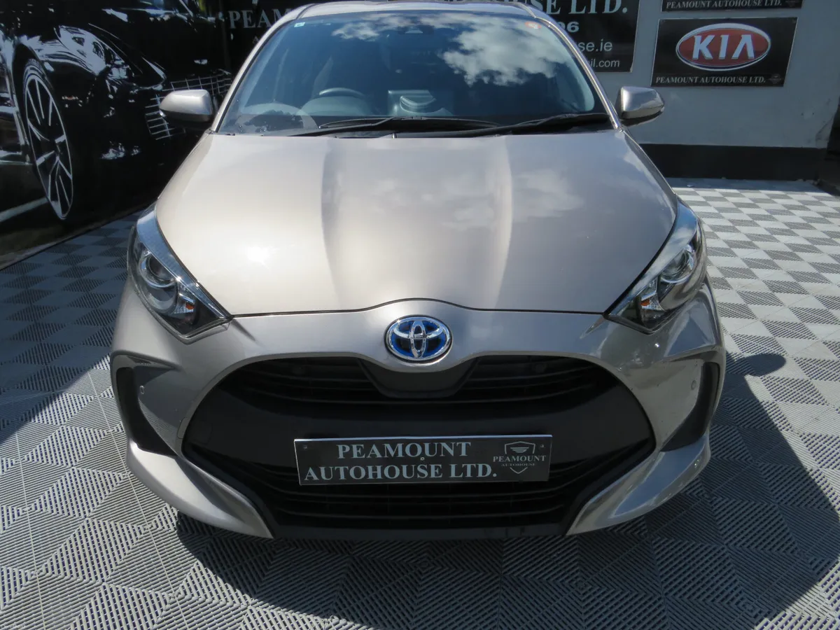 2021 TOYOTA YARIS 5DR PETROL HYBRID - Image 3