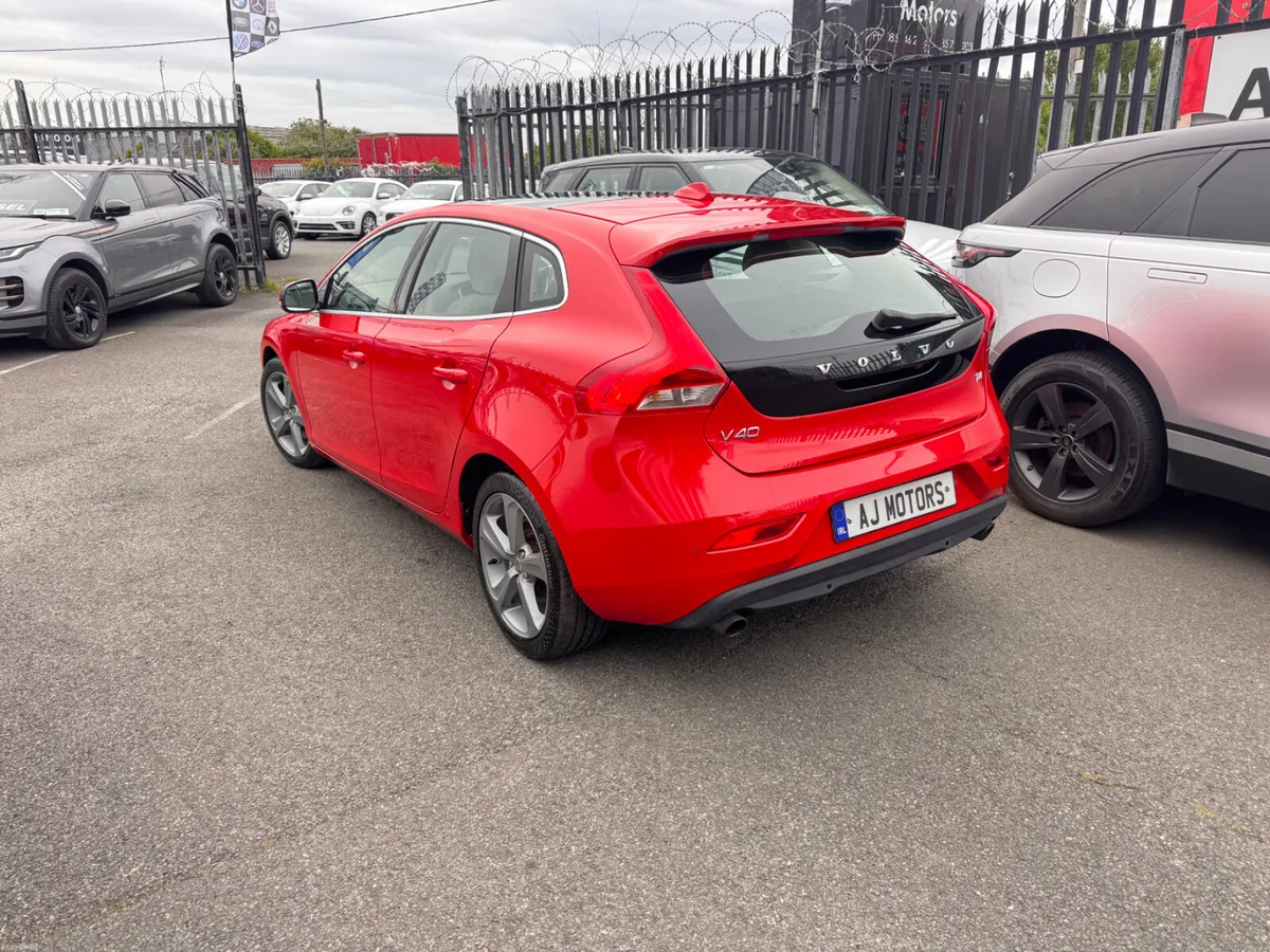 13 VOLVO 1.6 AUTO GLASS ROOF - Image 6