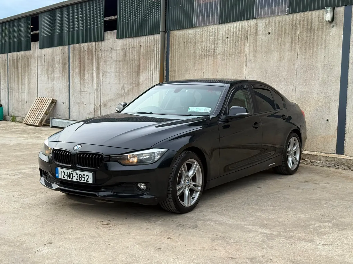 BMW 3-Series 2012 - Image 3