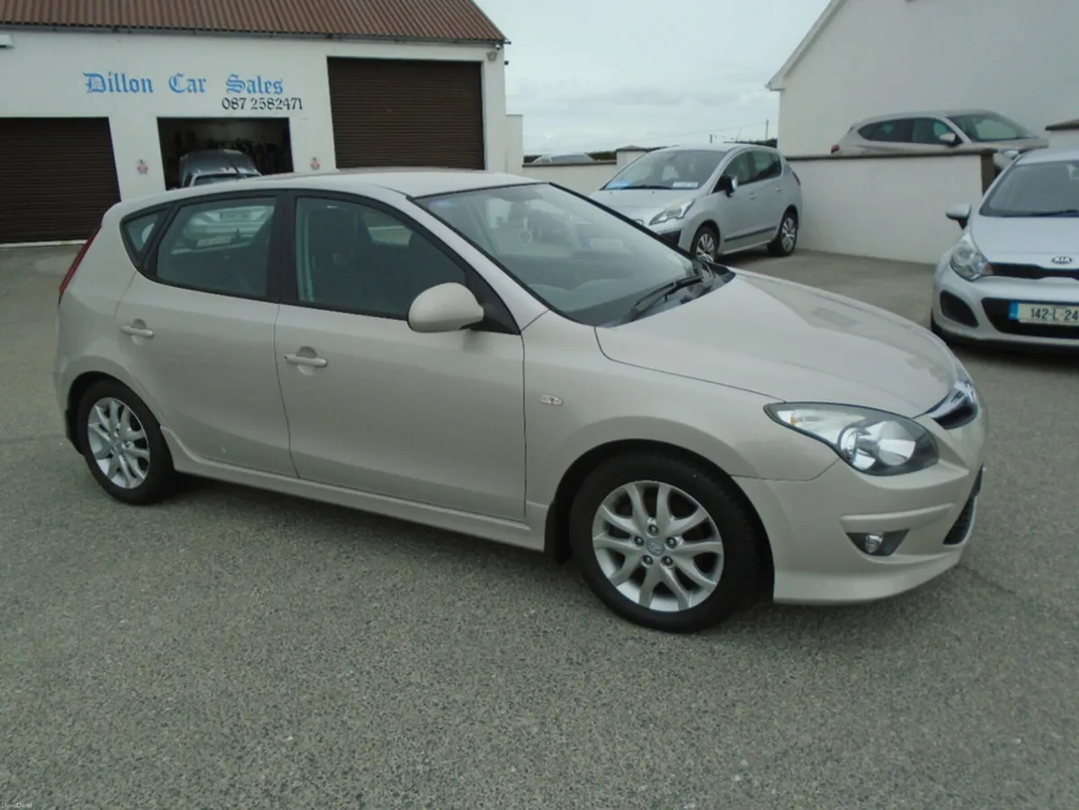 Hyundai i30 1.6 DELUXE D 5DR - Image 4