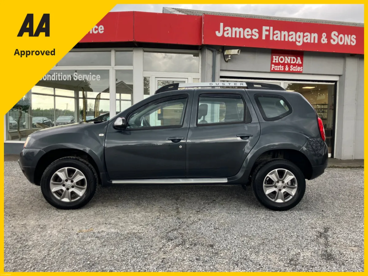 Dacia Duster SIGNATURE 1.5 DCI 110 4X 4DR - Image 4