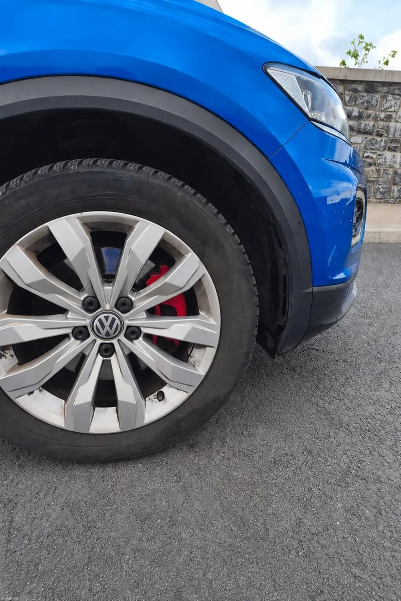 181 vw T-Roc 1.5 TSI SPORT - Image 3