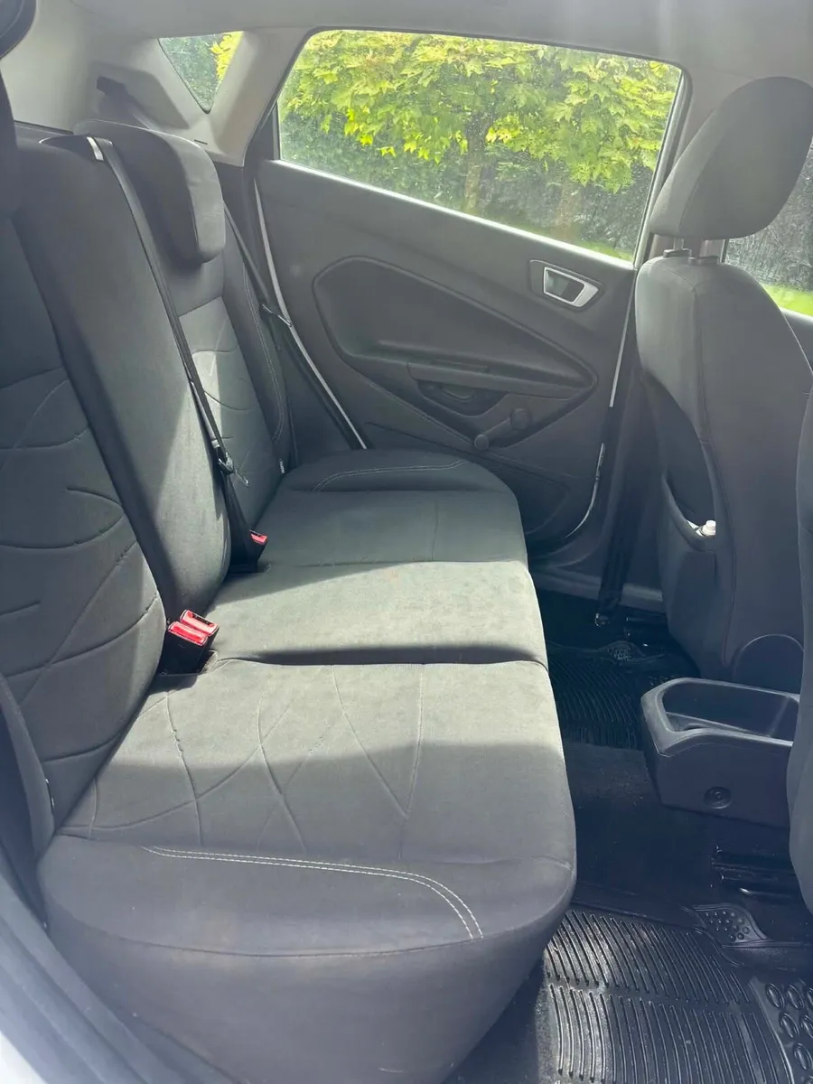 2016 ford Fiesta - Image 3