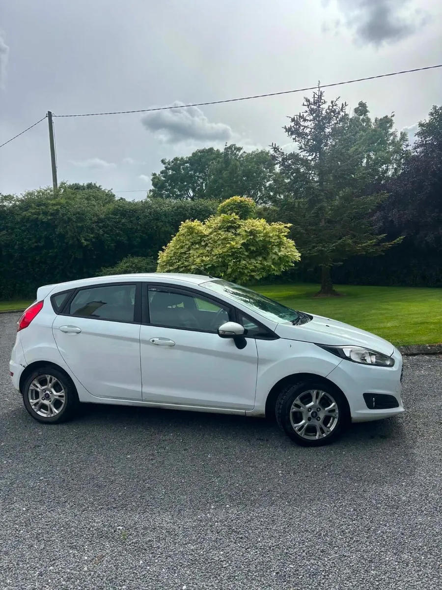2016 ford Fiesta - Image 1