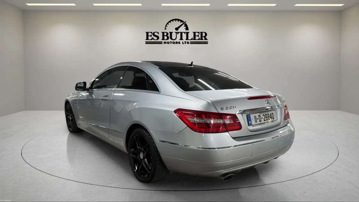 2011 Mercedes-Benz E220 Coupe 2.1L AUTO AMG SPORT - Image 3