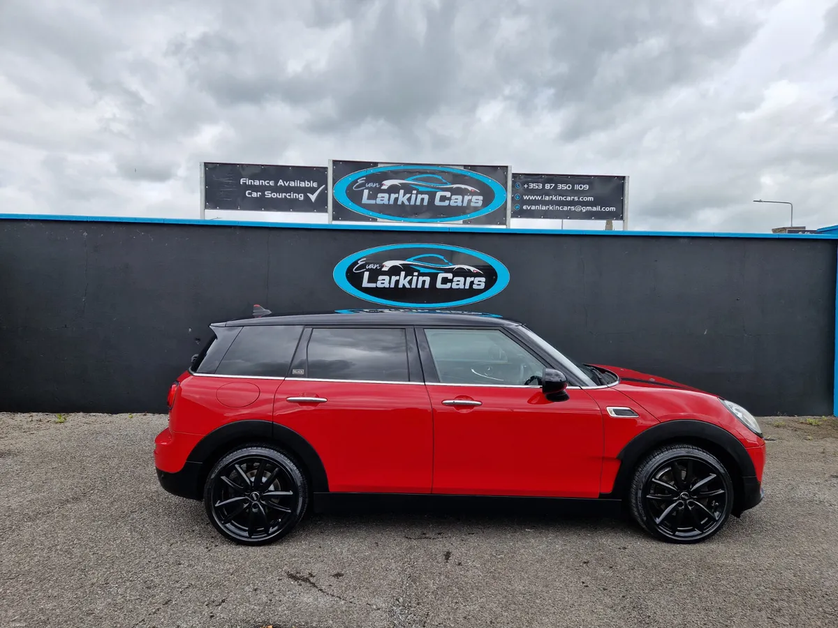 171 Mini Cooper Clubman Black Edition Mint Car 6DR - Image 4