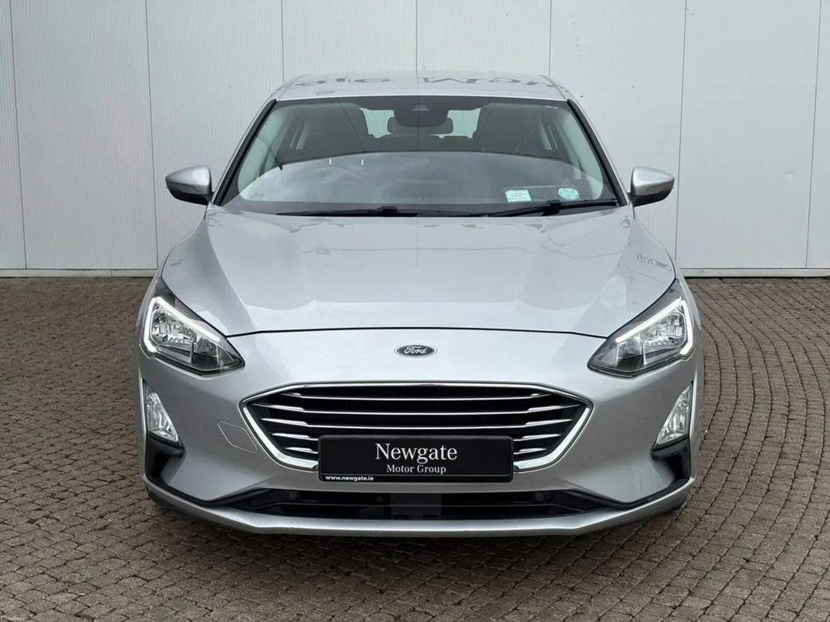 Ford Focus Titanium Edition 1.5TD120 4DR - Image 2