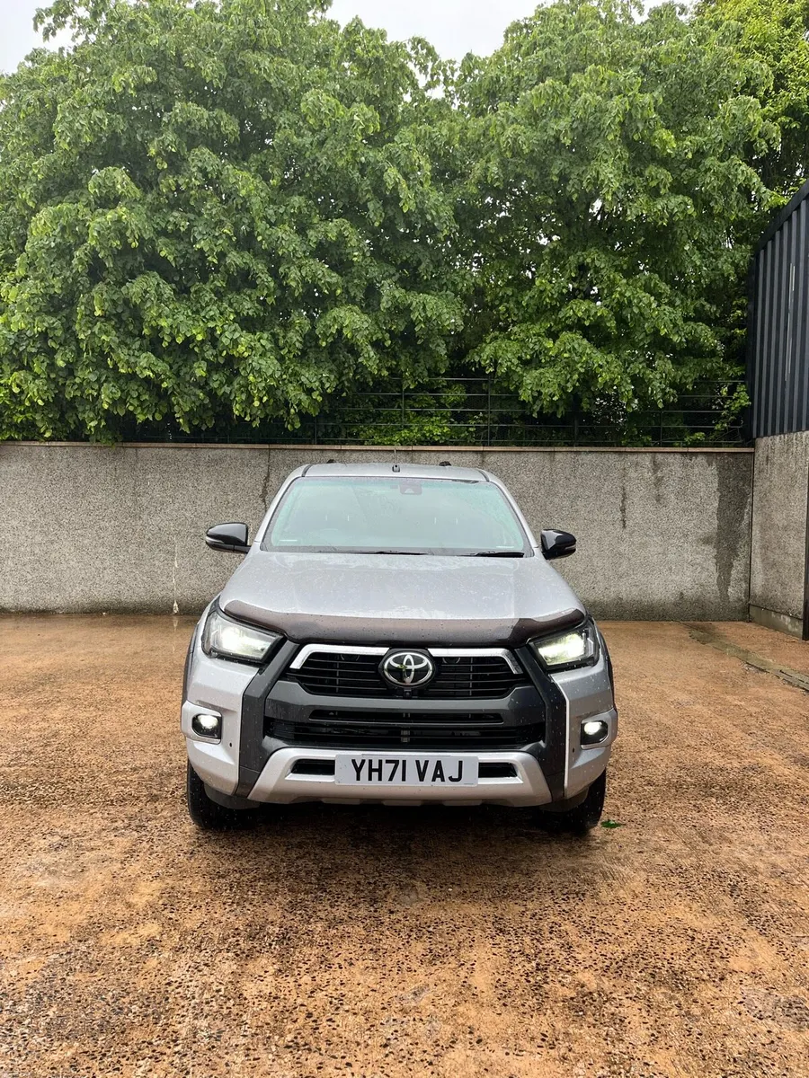 Toyota hilux 2.8 auto 2021 - Image 2