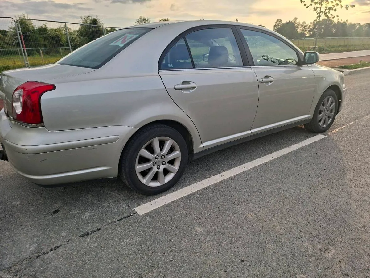 Toyota avensis 1.6 petrol,  2007 - Image 4