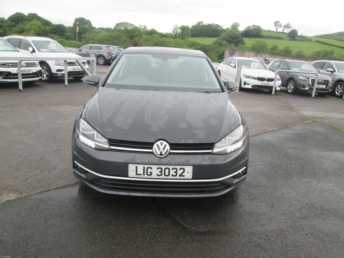 2017  VOLKSWAGEN  GOLF  1.6  TDI  SE  5DR - Image 3