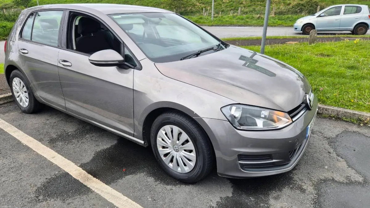 2015 vw golf 1.2 tsi petrol - Image 1