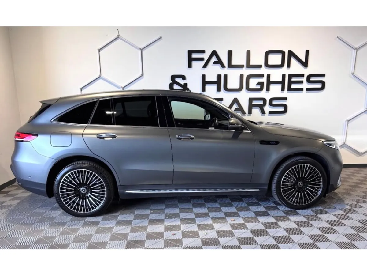 MERCEDES BENZ EQC AMG LINE PREMIUM 4MATIC  SUNROOF - Image 4