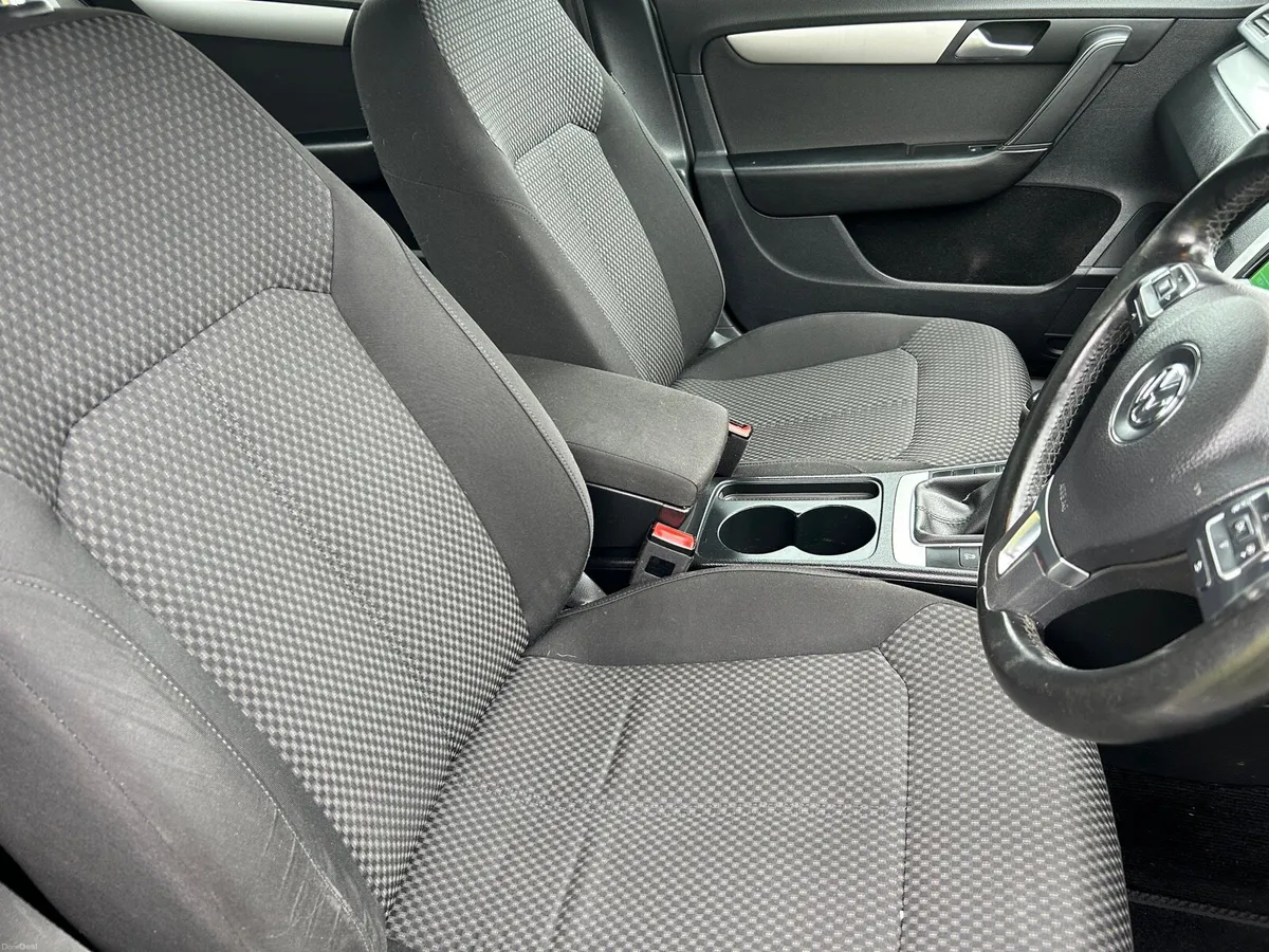 2014 Volkswagen Passat.. Long NCT & Fully Serviced - Image 5