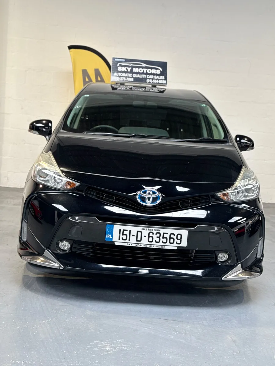 2015 Toyota Prius Alpha 1.8 Hybrid Auto,7 Seaters - Image 2