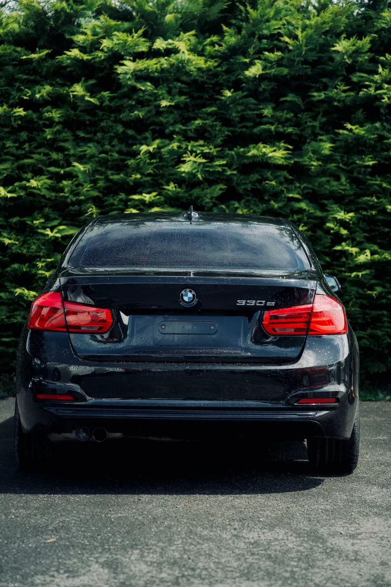 BMW 330e 2.0 Hybrid 2016 - Image 4