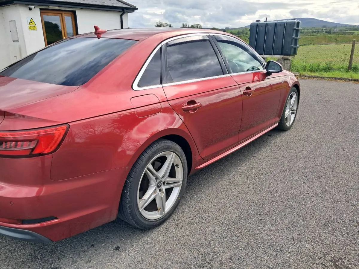 Audi A4 S line Sport Black edition - Image 3