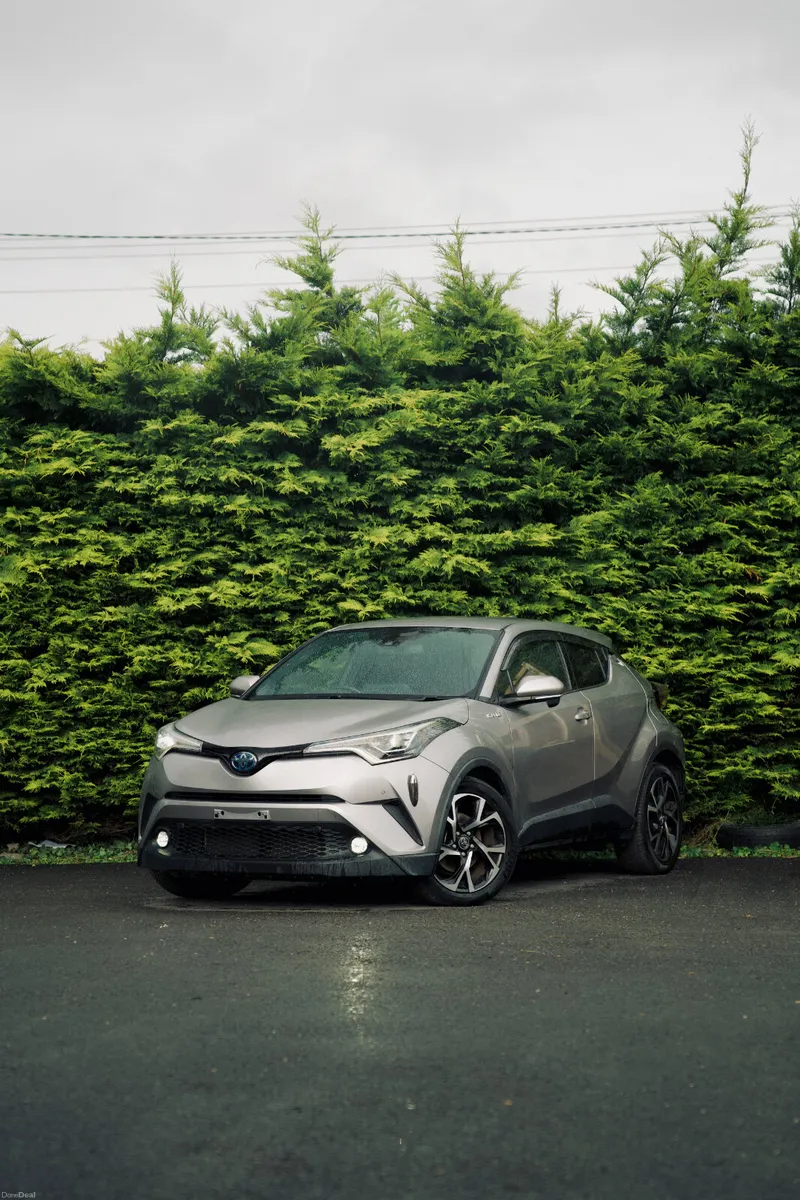 Toyota C-HR 1.8 Hybrid 2017 - Image 1