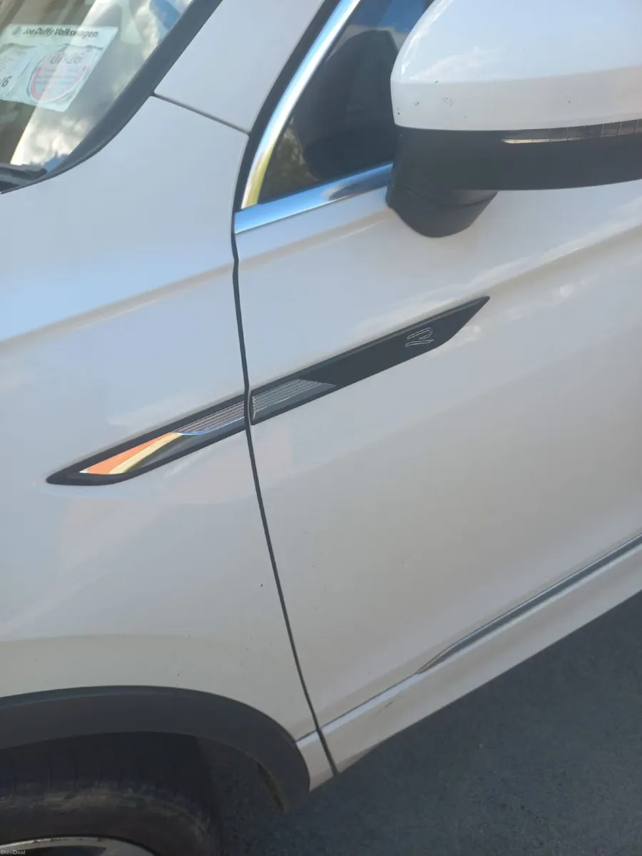 Volkswagen Tiguan 2021 R-Line - Image 3