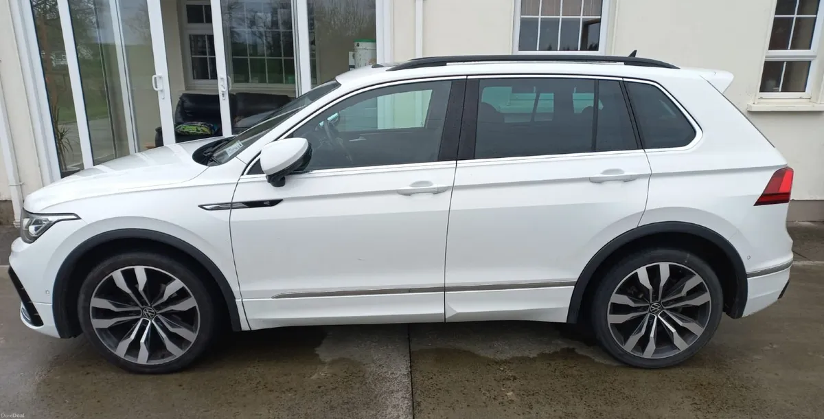 Volkswagen Tiguan 2021 R-Line - Image 2