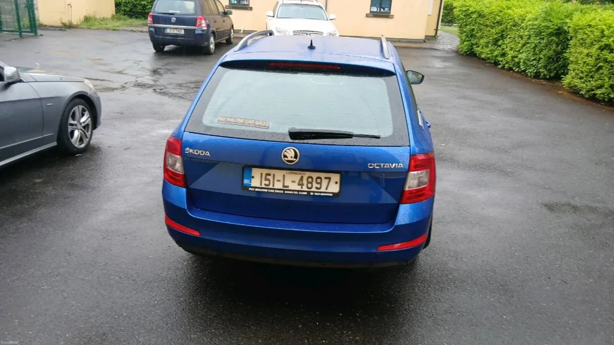2015 skoda Octavia automatic - Image 4