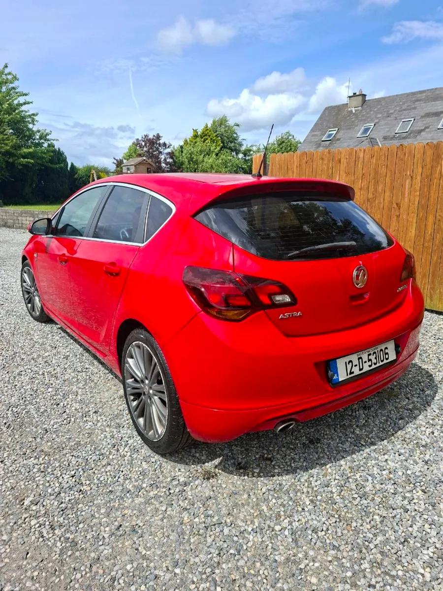 OPEL ASTRA 2012 - Image 3