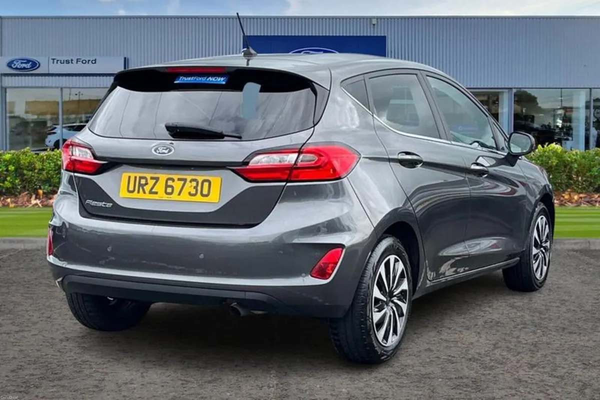 Ford Fiesta Titanium - Image 4