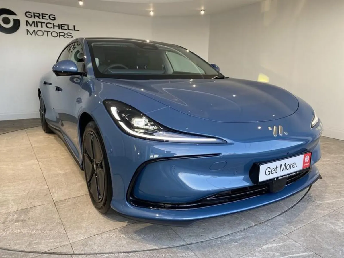 MG IM5 300kW Long Range 100kWh 5dr Auto - Image 3