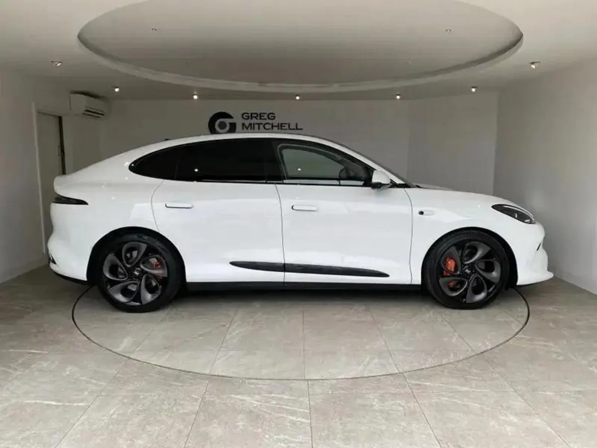 MG IM6 553kW Launch Edition 100kWh 5dr AWD Auto - Image 4