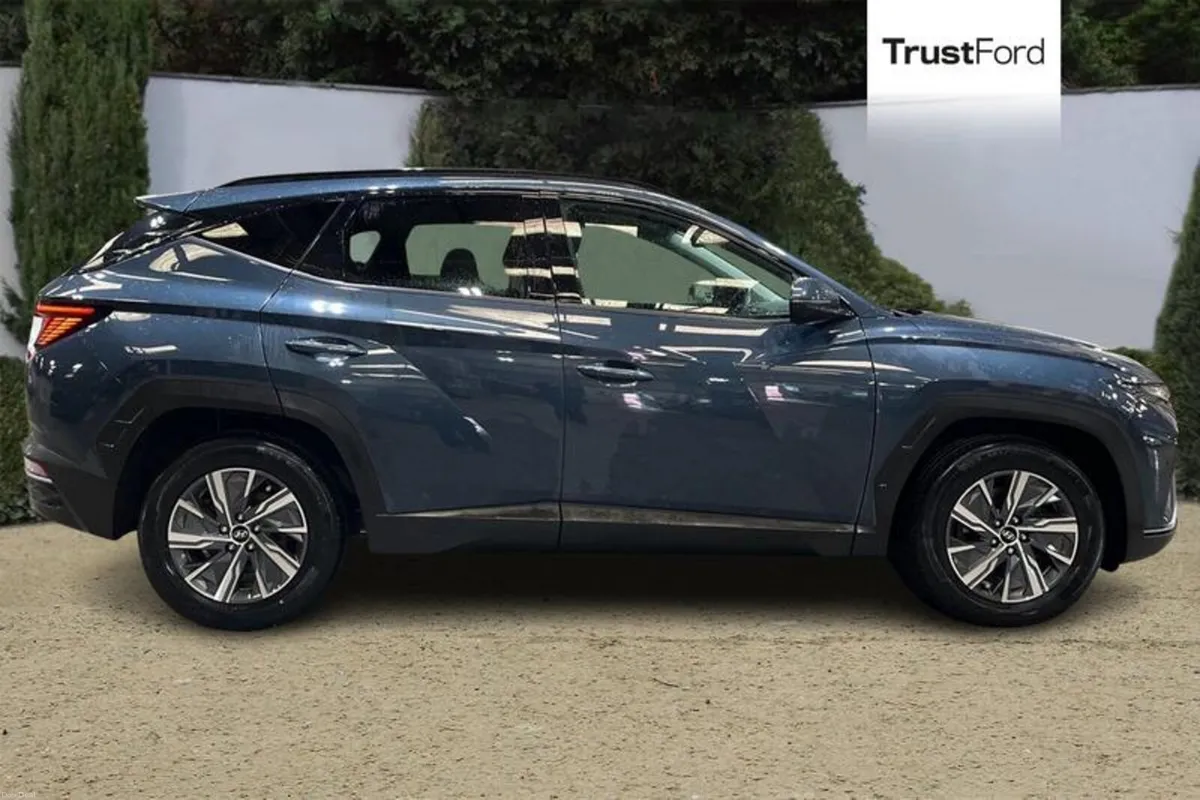 Hyundai Tucson SE Connect - Image 3