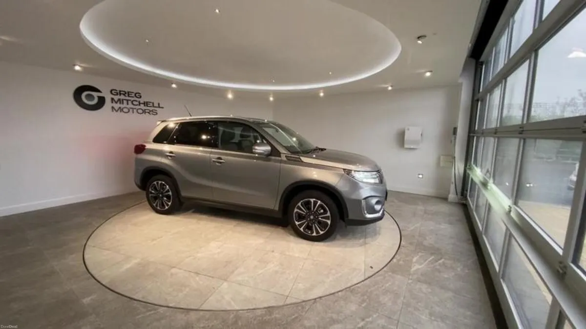 Suzuki Vitara 1.5 Hybrid SZ5 5dr AGS - Image 2