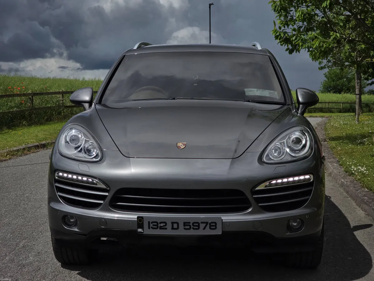 132 PORSCHE CAYENNE 3.0D LOW MILES MAY P/X - Image 2