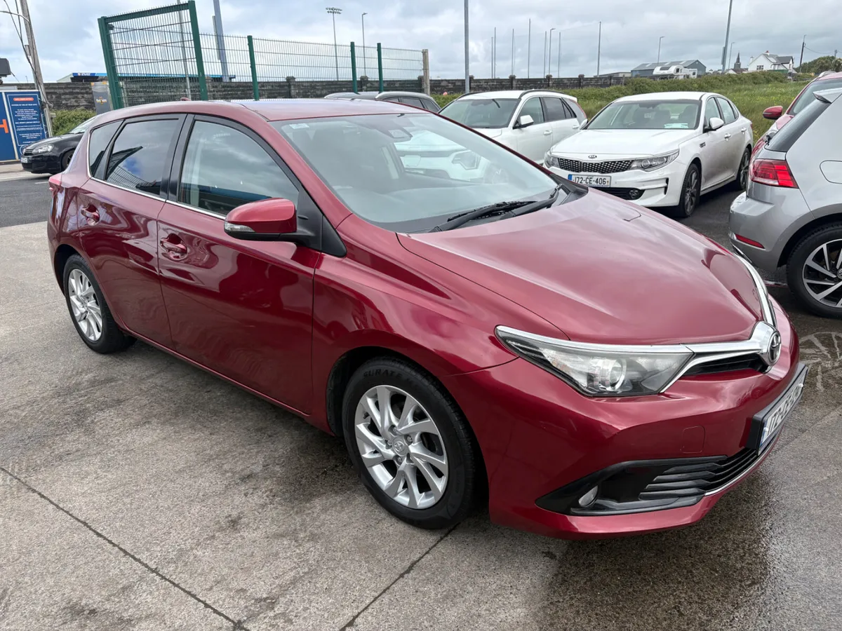 Toyota Auris 2017 - Image 4
