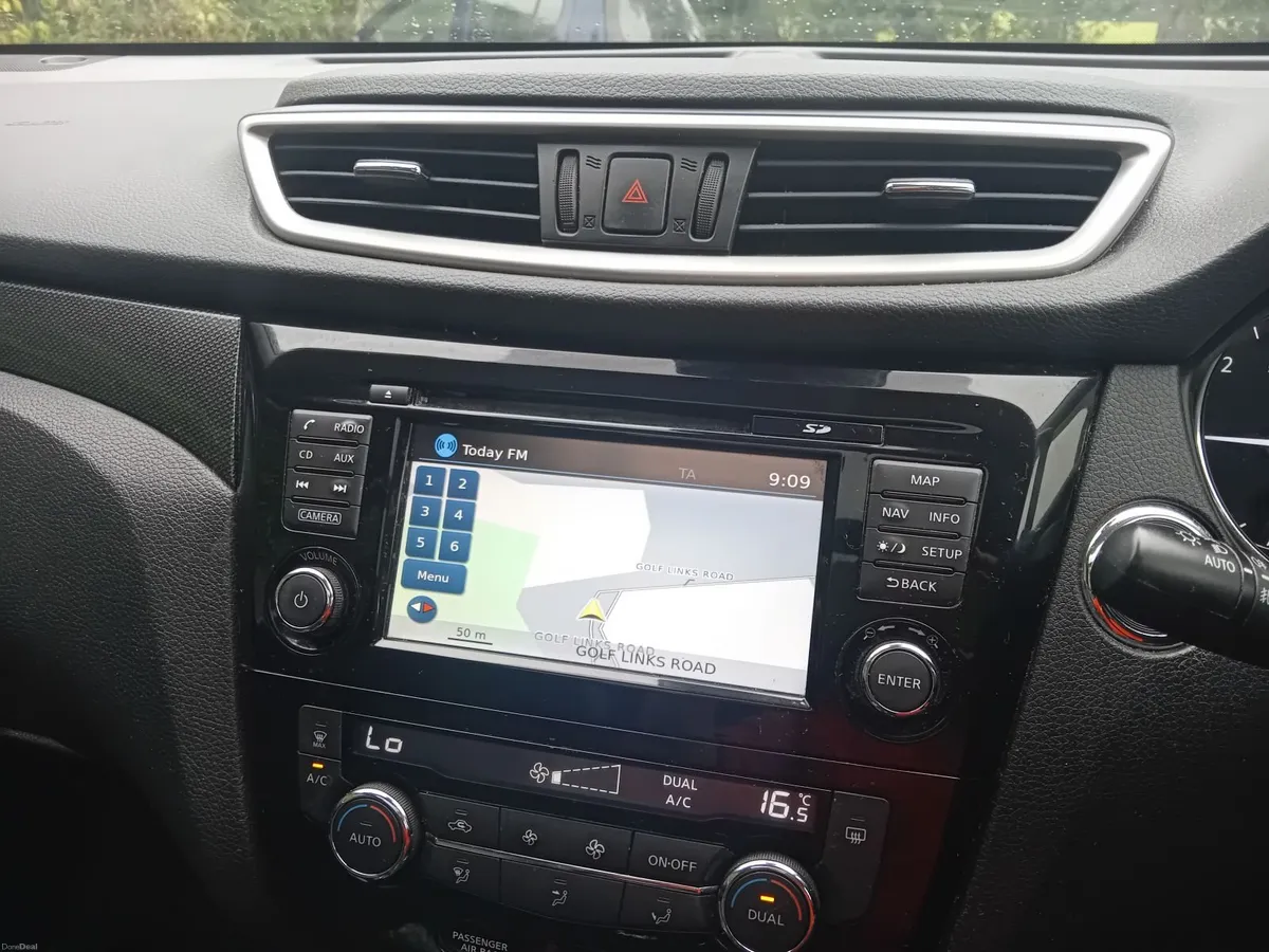 Nissan X-Trail Tekna 2016 4x4 7 seats - Image 2