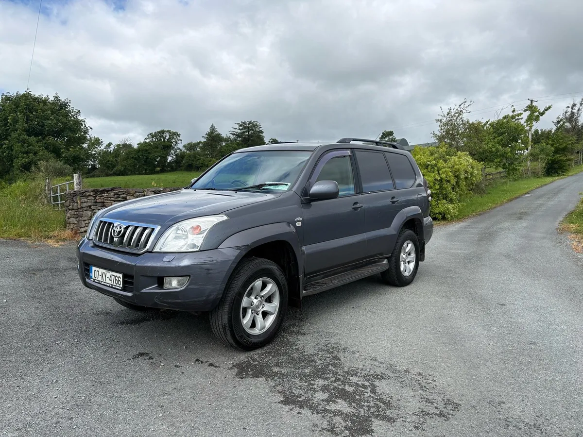 Toyota landcruiser (tax and tested) - Image 2