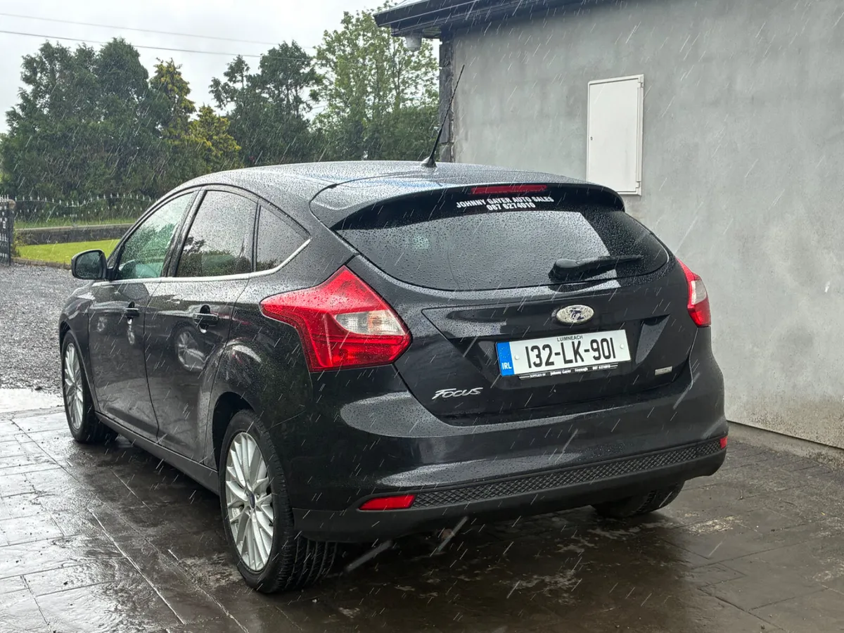 Ford Focus 2013 - Image 4