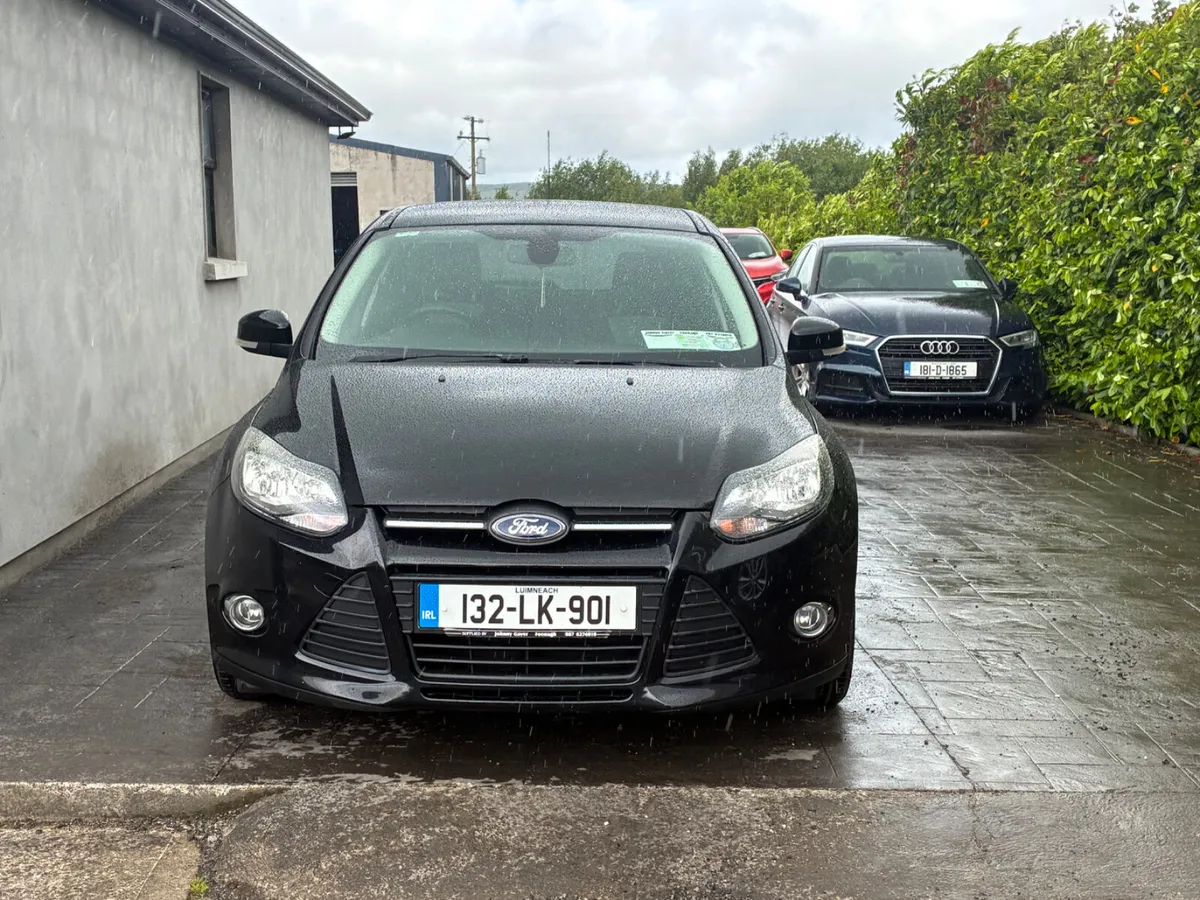 Ford Focus 2013 - Image 2